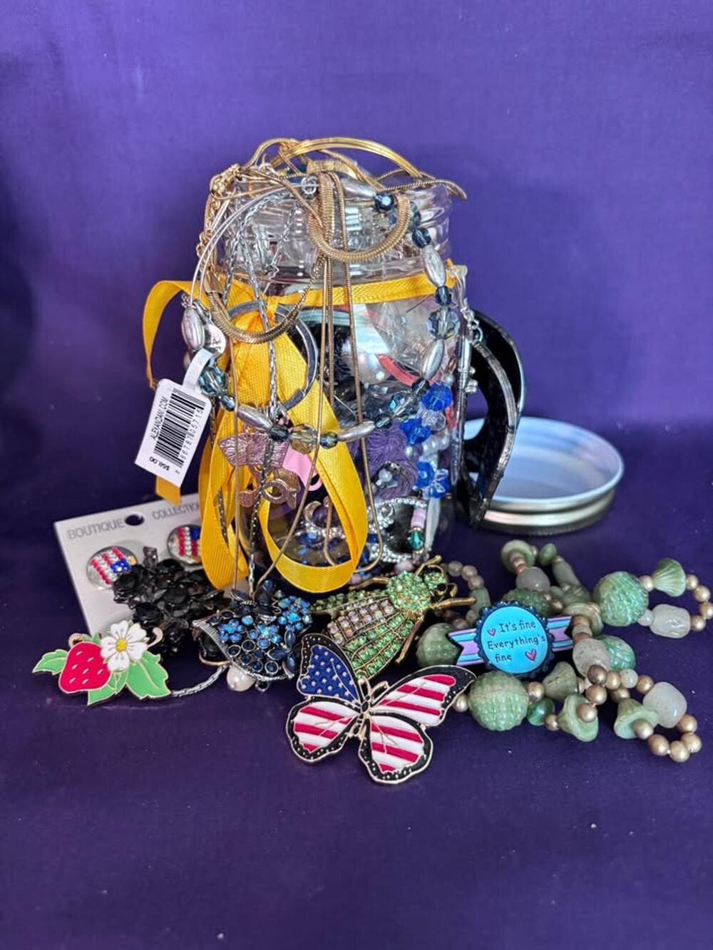 Vintage and Modern Costume Jewelry Lot in Mason Jar 25+ items   #102